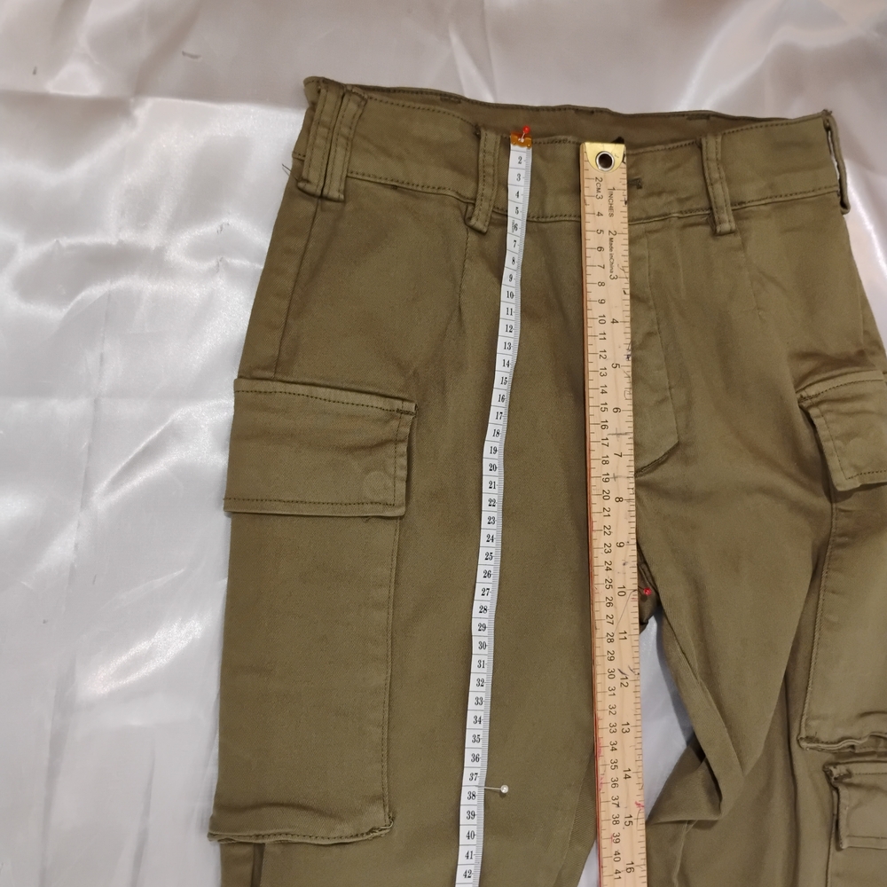 Fashion Nova Olive Cargo Pants Sixe S
